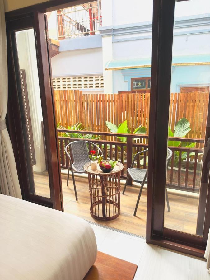 Luang Prabang Museum Inn & Travel ภายนอก รูปภาพ