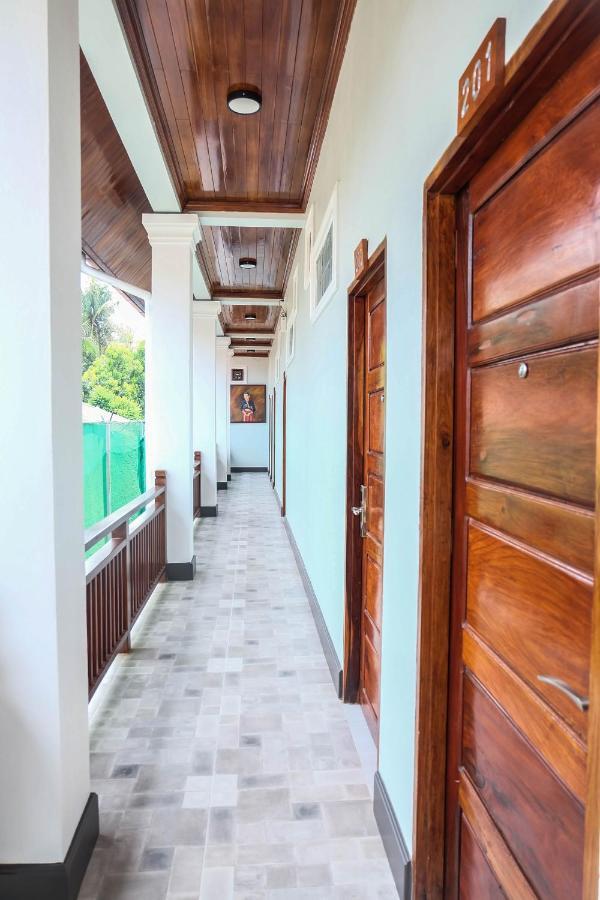 Luang Prabang Museum Inn & Travel ภายนอก รูปภาพ